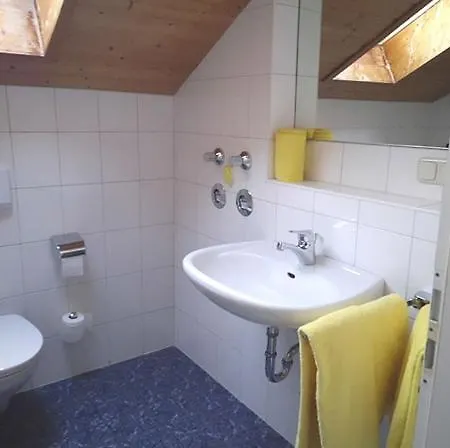 Gastehaus Am Rathaus Kwatera prywatna Hohenpeißenberg